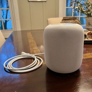 Apple HomePod | White